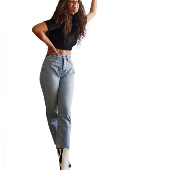 Free People Georgine Mom Crvy Jean Button Fly High Rise Size 34 NWOT - Picture 4 of 11